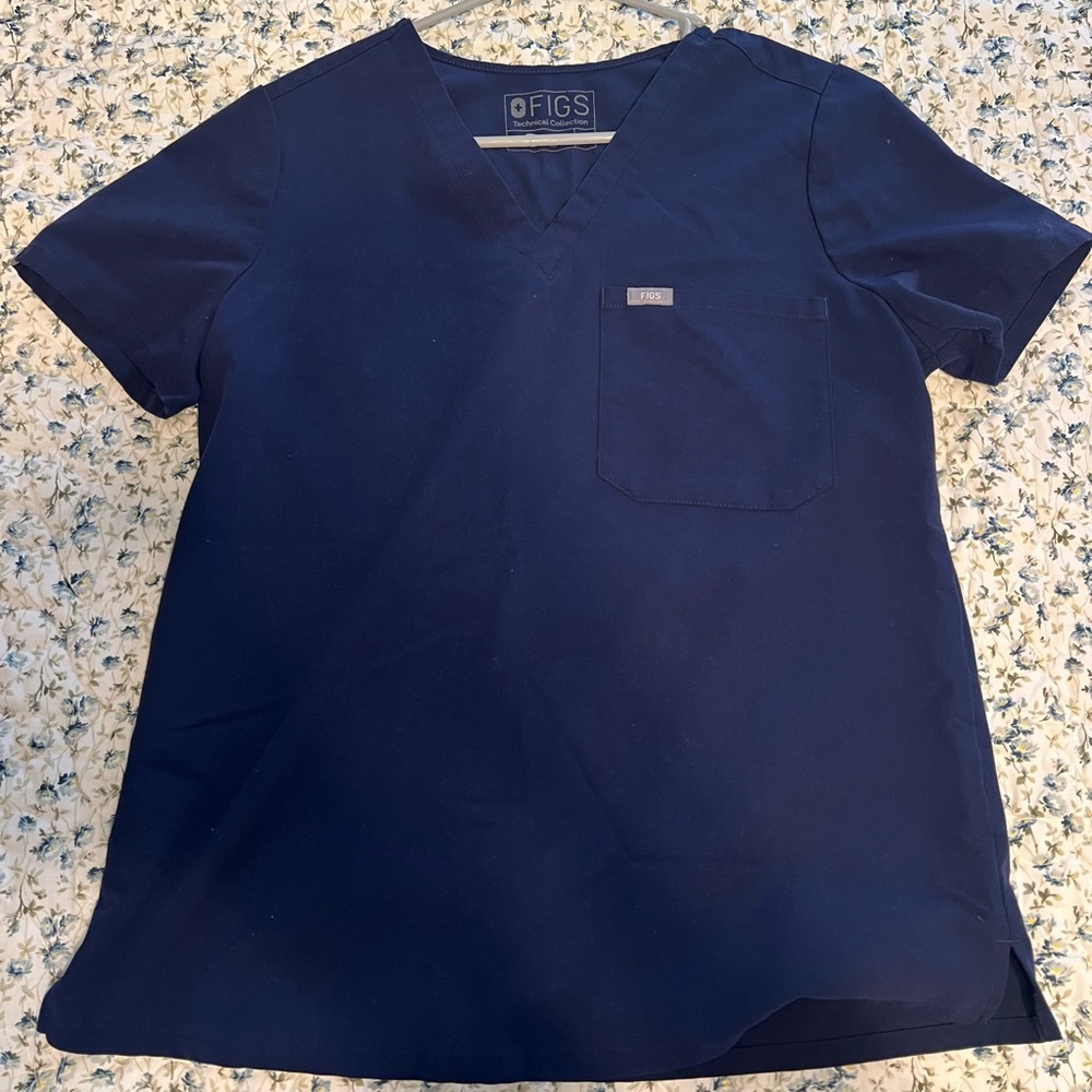 FIGS Scrub Top